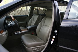 2010款丰田凯美瑞240V