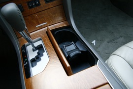 2010款丰田凯美瑞240V