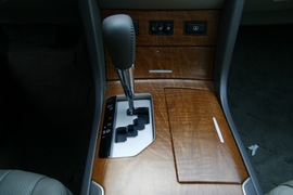 2010款丰田凯美瑞240V