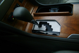 2010款丰田凯美瑞240V