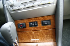 2010款丰田凯美瑞240V