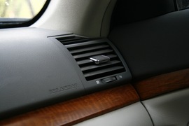2010款丰田凯美瑞240V