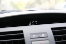 2010款丰田凯美瑞240V