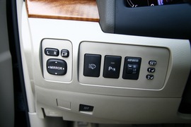 2010款丰田凯美瑞240V