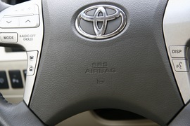 2010款丰田凯美瑞240V