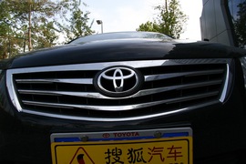 2010款丰田凯美瑞240V