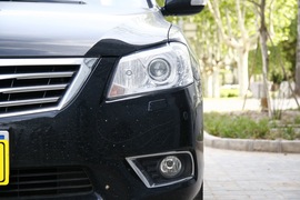 2010款丰田凯美瑞240V