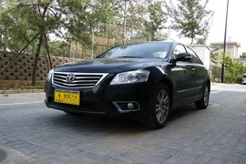 2010款丰田凯美瑞240V