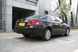 2010款丰田凯美瑞240V