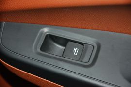 2016款吉利金刚1.5L手动进取型