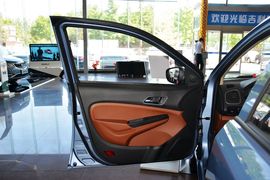 2016款吉利金刚1.5L手动进取型