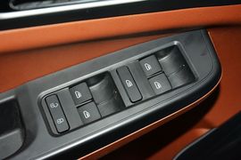 2016款吉利金刚1.5L手动进取型