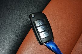 2016款吉利金刚1.5L手动进取型