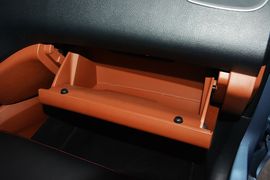 2016款吉利金刚1.5L手动进取型