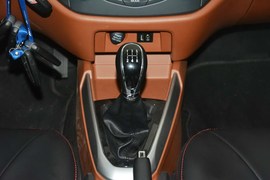 2016款吉利金刚1.5L手动进取型