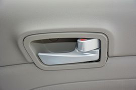 2015款长安悦翔V3