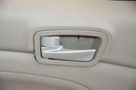 2015款长安悦翔V3