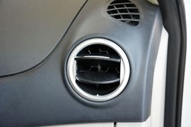 2015款长安悦翔V3