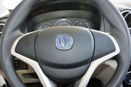 2015款长安悦翔V3