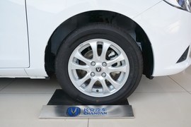 2015款长安悦翔V3