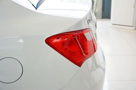 2015款长安悦翔V3