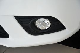 2015款长安悦翔V3