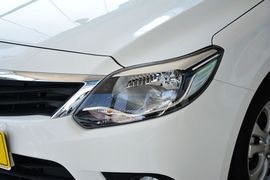 2015款长安悦翔V3