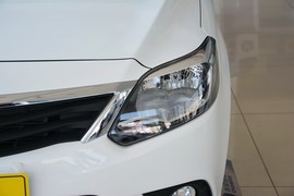 2015款长安悦翔V3
