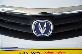 2015款长安悦翔V3