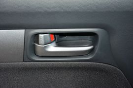 2014款铃木雨燕1.5L手动时尚型