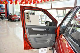 2014款铃木雨燕1.5L手动时尚型