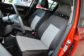 2014款铃木雨燕1.5L手动时尚型