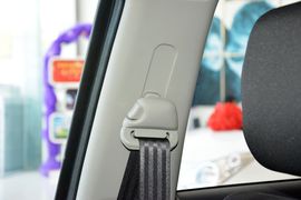 2014款铃木雨燕1.5L手动时尚型