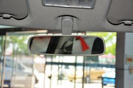 2014款铃木雨燕1.5L手动时尚型