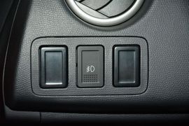 2014款铃木雨燕1.5L手动时尚型