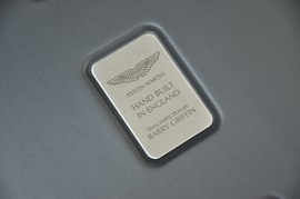 2010款阿斯顿马丁V8
