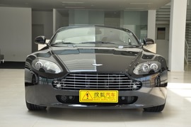 2010款阿斯顿马丁V8