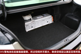 2010款丰田凯美瑞混动试驾