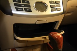2010款现代悦动1.6