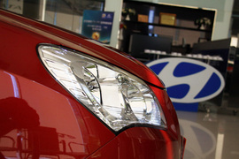 2010款现代悦动1.6
