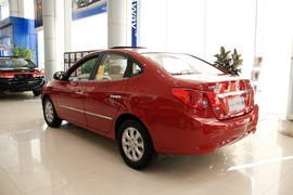 2010款现代悦动1.6