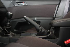 2010款铃木凯泽西2.4L