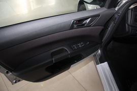 2010款铃木凯泽西2.4L