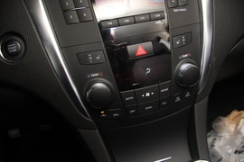 2010款铃木凯泽西2.4L
