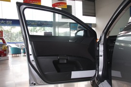 2010款铃木凯泽西2.4L