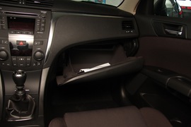 2010款铃木凯泽西2.4L