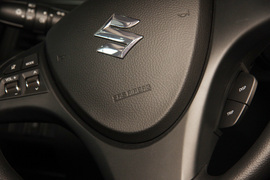 2010款铃木凯泽西2.4L