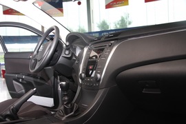 2010款铃木凯泽西2.4L