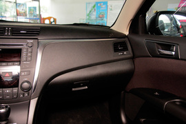 2010款铃木凯泽西2.4L