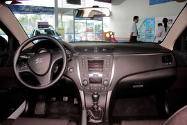 2010款铃木凯泽西2.4L
